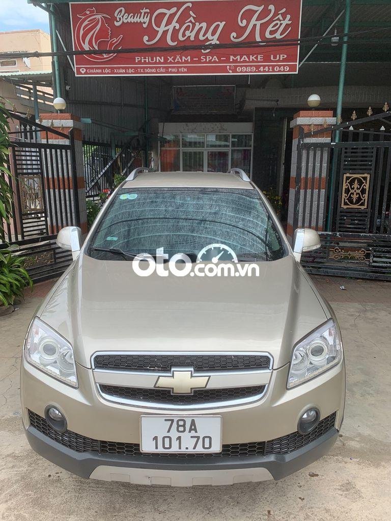 Chevrolet Captiva  LT 2.4 2008 - Bán Chevrolet Captiva LT 2.4 sản xuất năm 2008, màu vàng còn mới