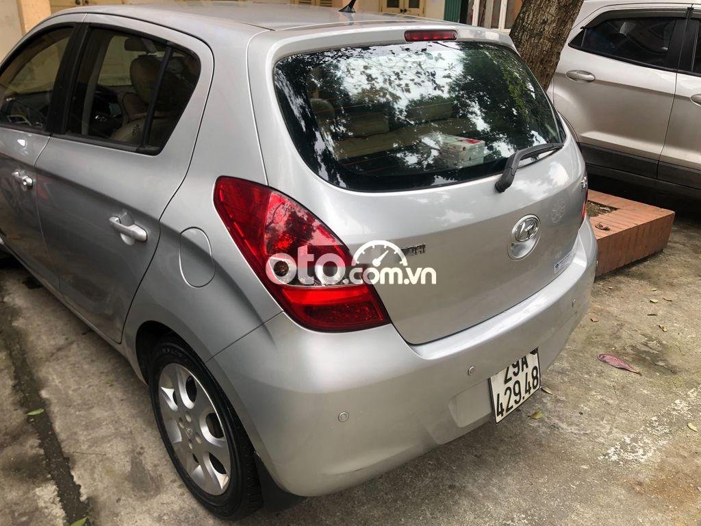 Hyundai i20 2011 - Cần bán lại xe Hyundai i20 1.4AT sản xuất năm 2011