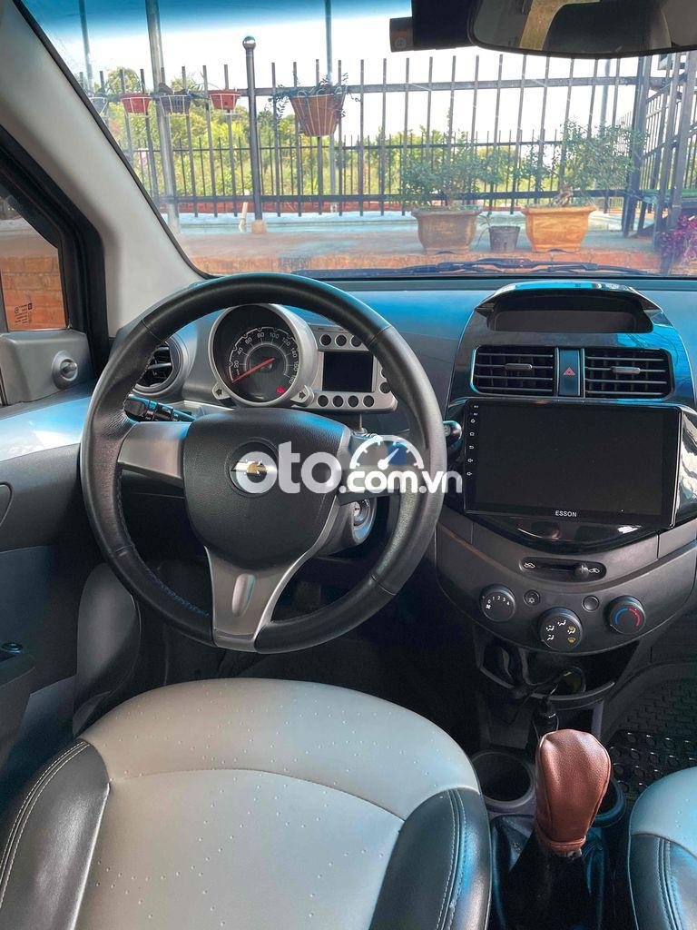 Chevrolet Spark     LT   2011 - Xe Chevrolet Spark LT sản xuất năm 2011, màu xanh lam