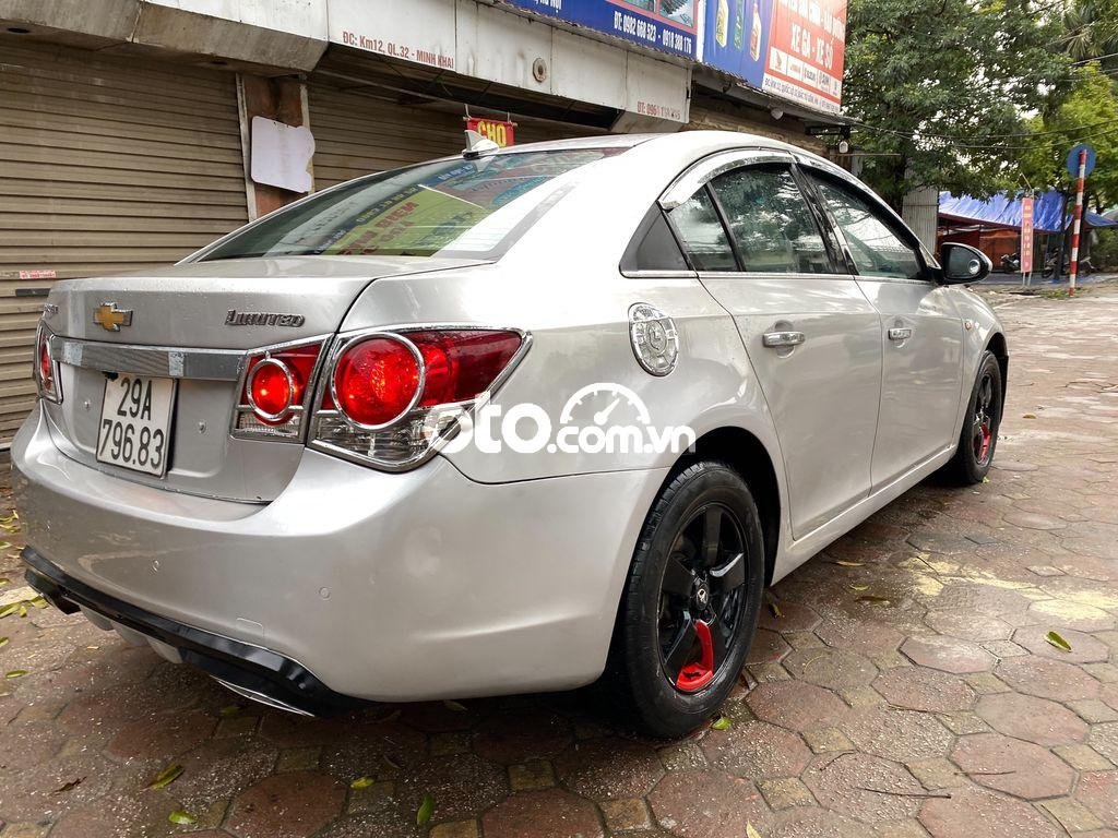 Chevrolet Lacetti 2010 - Bán ô tô Chevrolet Lacetti EX 1.6 MT sản xuất 2010, màu bạc, xe nhập