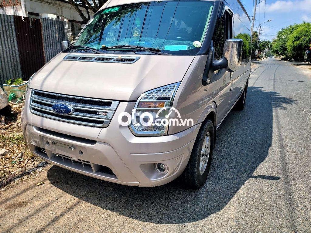 Ford Transit     2019 - Bán xe Ford Transit năm sản xuất 2019, màu bạc, giá chỉ 452 triệu