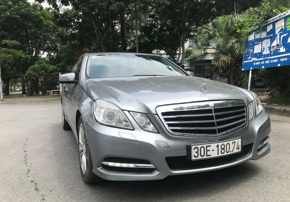 Mercedes-Benz E250 2010 - Bán ô tô Mercedes E250 sản xuất năm 2010, màu xám, xe nhập