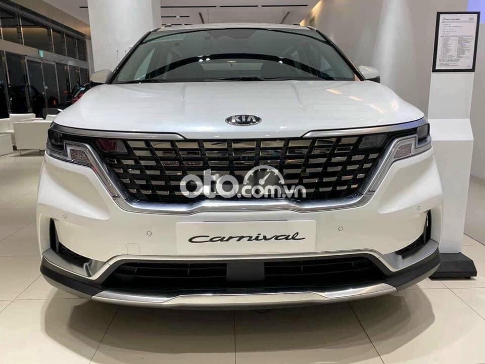 Kia Carnival   2.2D 2022 - Cần bán xe Kia Carnival 2.2D sản xuất 2022, màu trắng