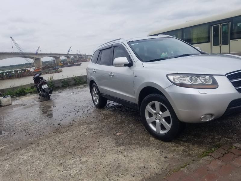 Hyundai Santa Fe  SLX  2009 - Bán Hyundai Santa Fe SLX năm sản xuất 2009, màu bạc, xe nhập