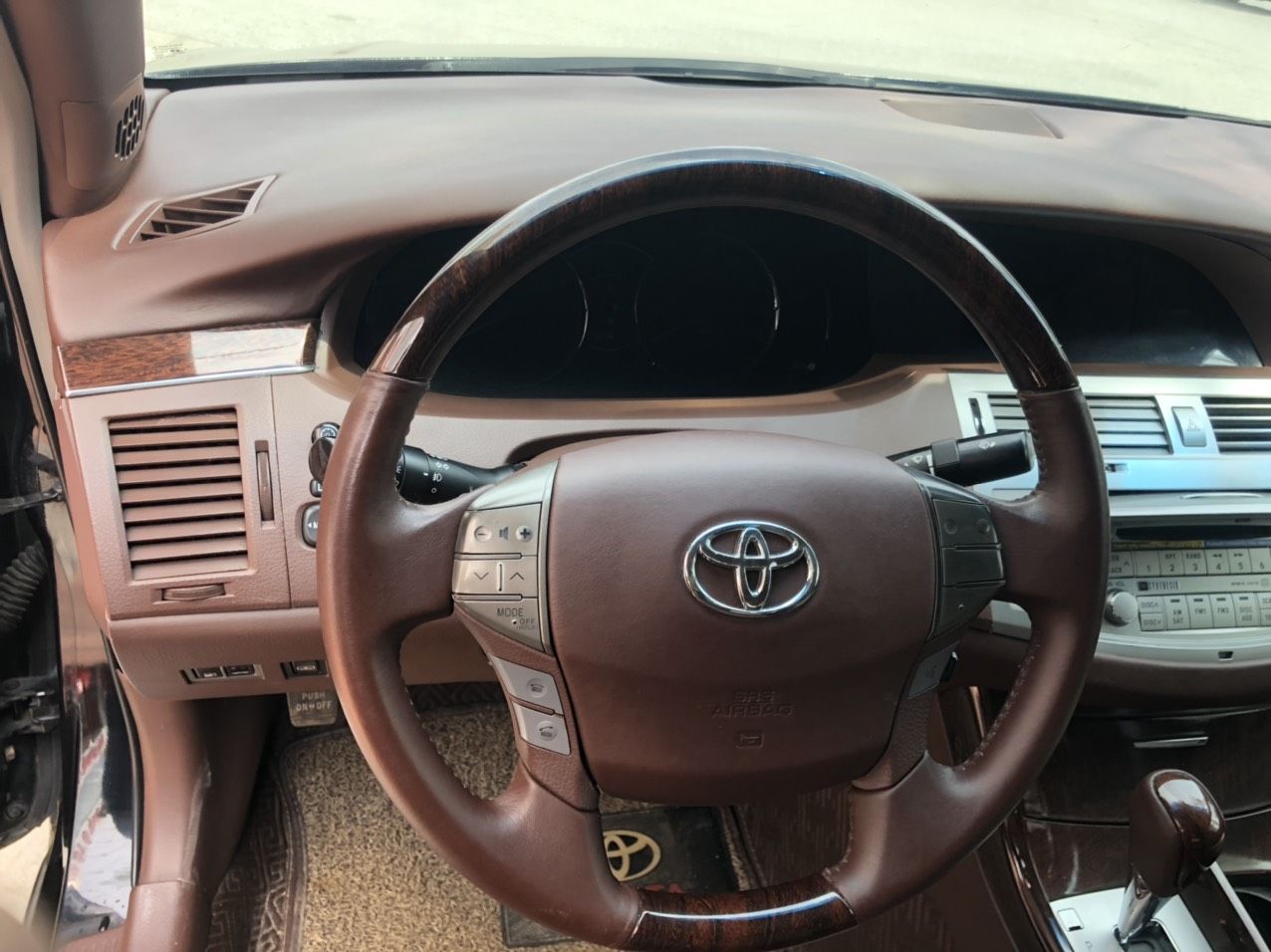 Toyota Avalon 2009 - Bán xe Toyota Avalon AT năm sản xuất 2009, màu đen, giá cạnh tranh