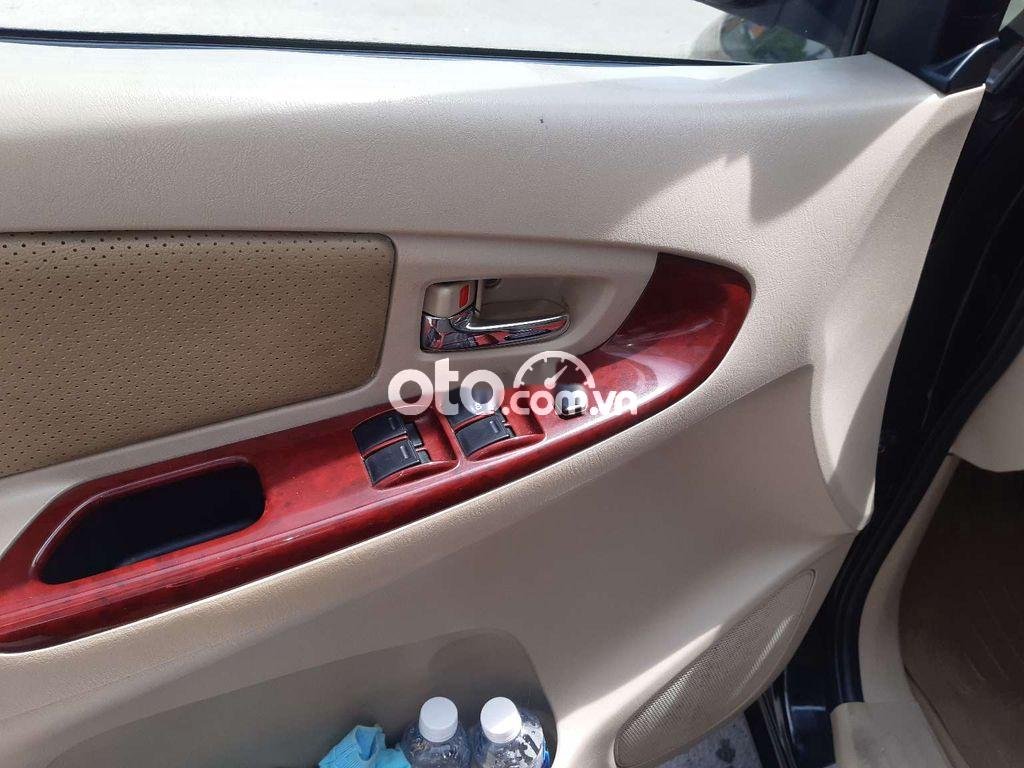 Toyota Innova 2006 - Xe Toyota Innova 2.0G năm 2006 xe gia đình, 225 triệu