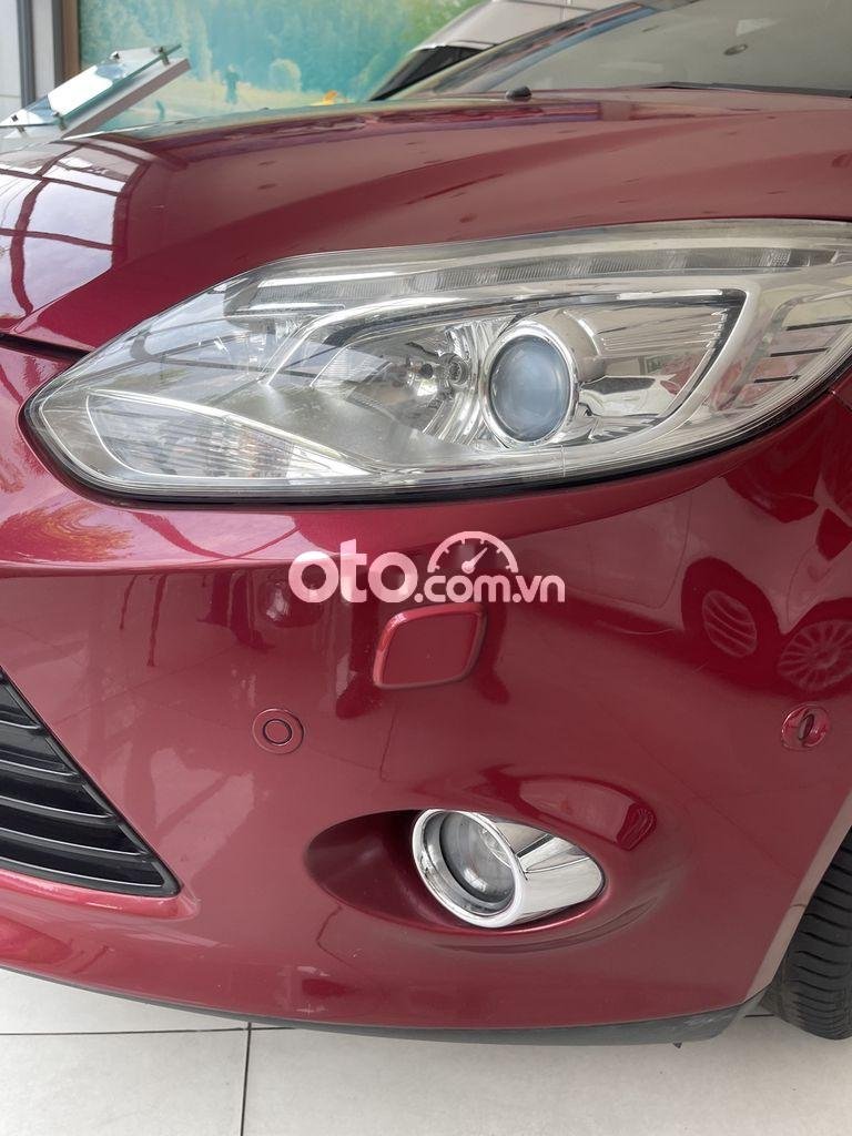 Ford Focus 2015 - Bán Ford Focus Titanium sản xuất năm 2015, màu đỏ