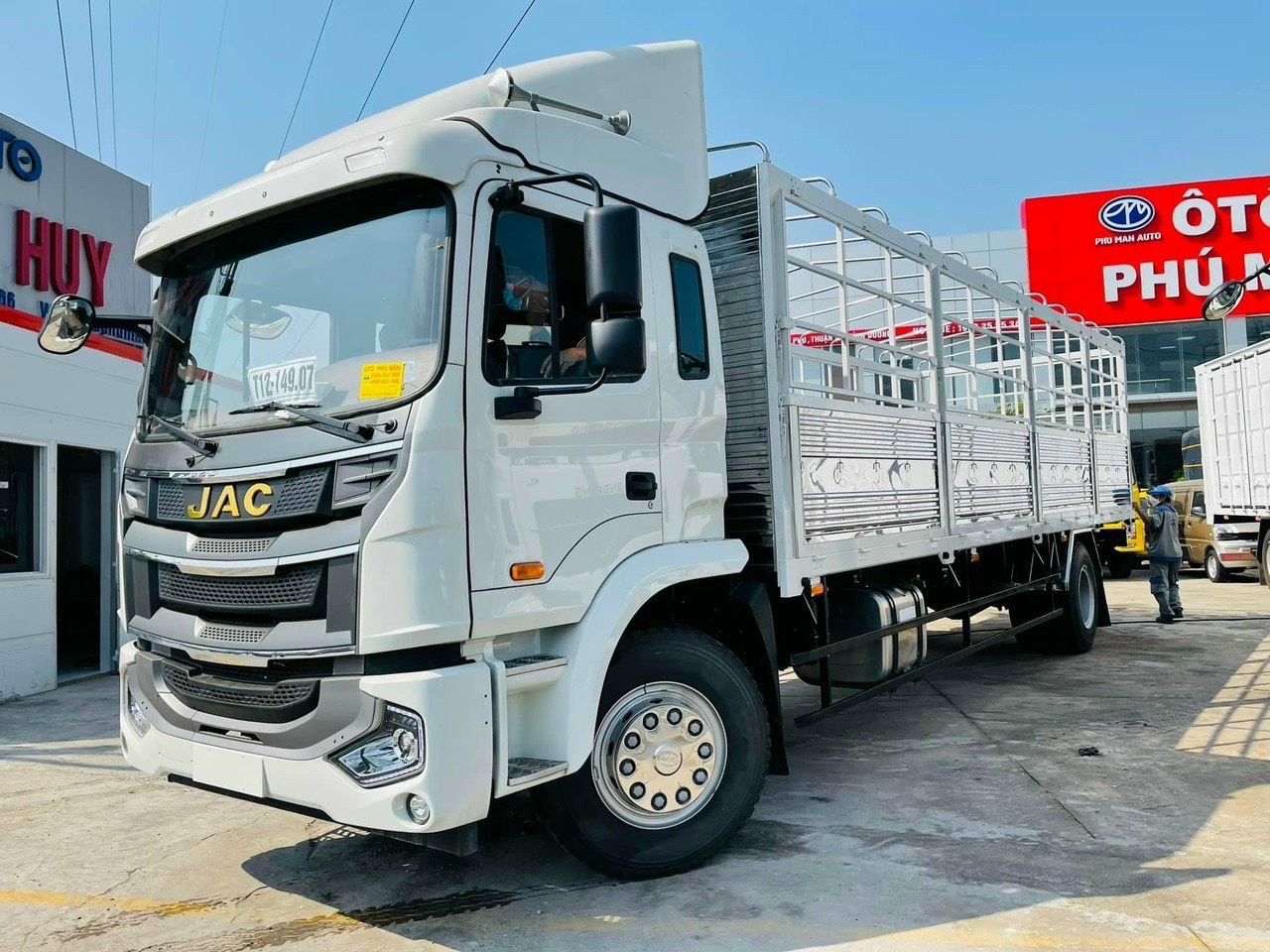 Xe tải JAC A5 9t nhập khẩu nguyên chiếc thùng dài 8m2 ngân hàng hỗ trợ cao siêu lợi dầu nhanh lấy vốn 