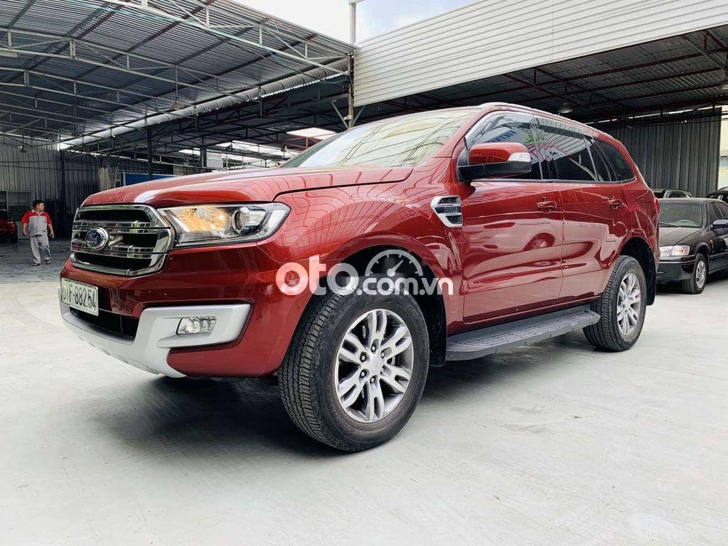 Ford Everest  2.2AT   2017 - Cần bán gấp Ford Everest 2.2AT sản xuất năm 2017, màu đỏ, nhập khẩu  