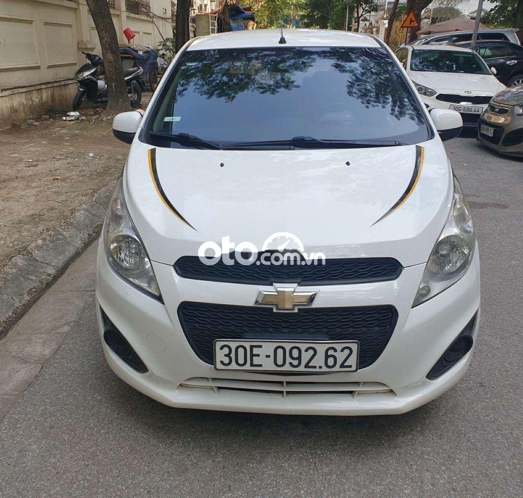 Chevrolet Spark  LS 2016 - Bán Chevrolet Spark LS sản xuất năm 2016, màu trắng như mới