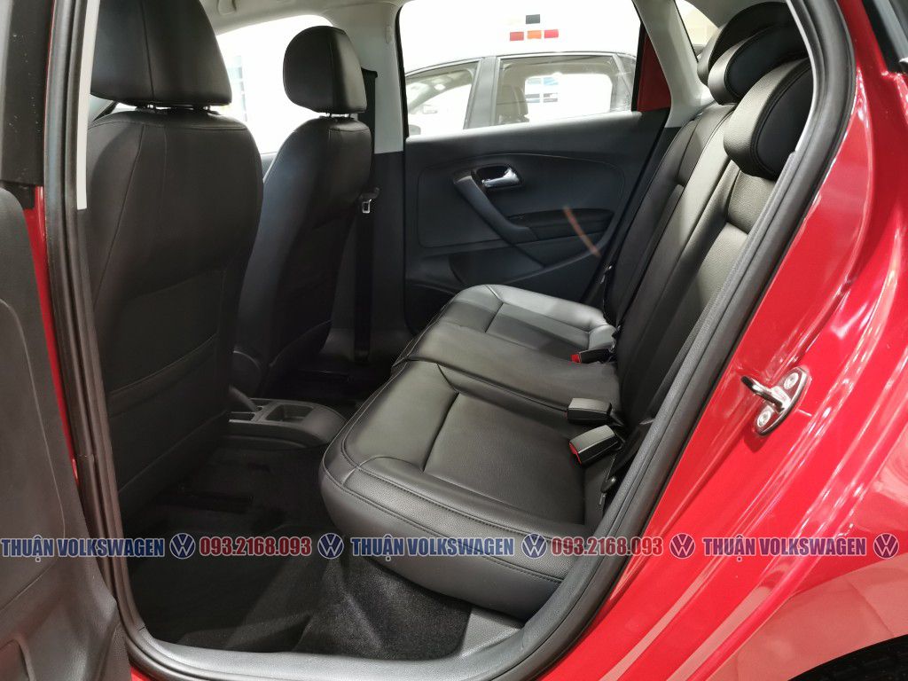 Volkswagen Polo 2021 - [Volkswagen Buôn Ma Thuột ] xe Đức nhập 100% Polo Hatchback màu đỏ Sunset phù hợp gia đình nhỏ, các chị em phụ nữ