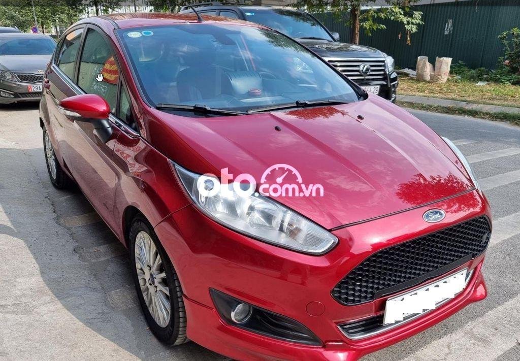 Ford Fiesta 2015 - Cần bán Ford Fiesta Titanium 1.0AT EcoBoost sản xuất 2015, màu đỏ