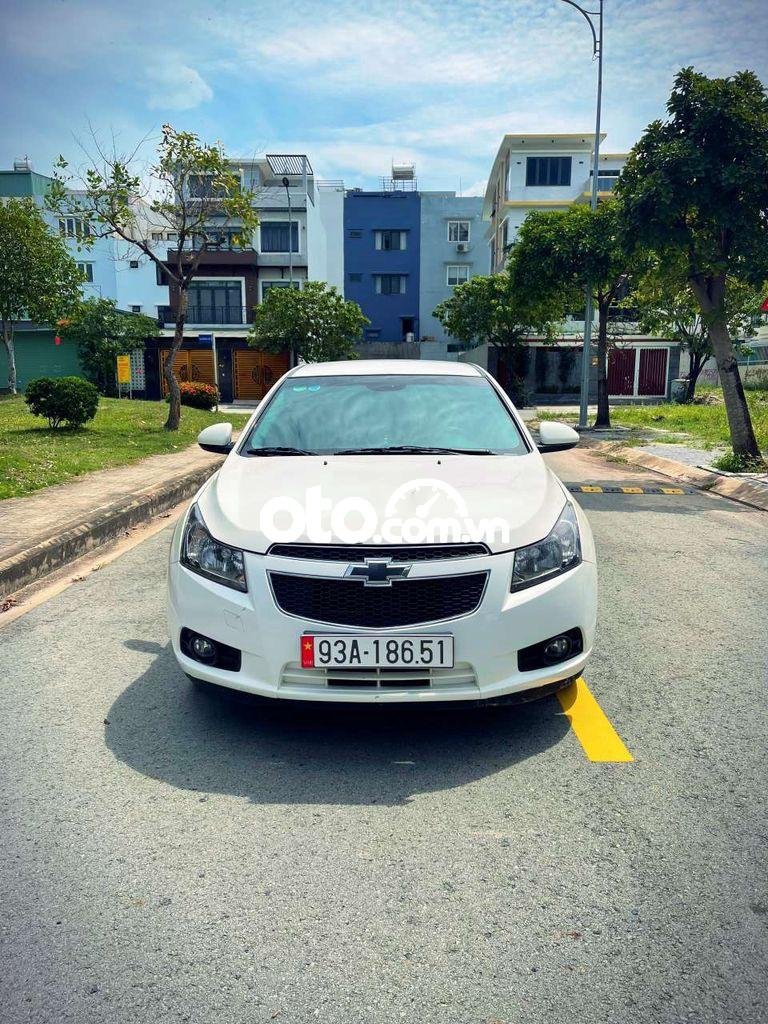 Chevrolet Cruze LTZ 2012 - Xe Chevrolet Cruze LTZ năm 2012, màu trắng, xe nhập