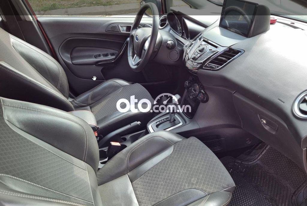 Ford Fiesta 2015 - Cần bán Ford Fiesta Titanium 1.0AT EcoBoost sản xuất 2015, màu đỏ