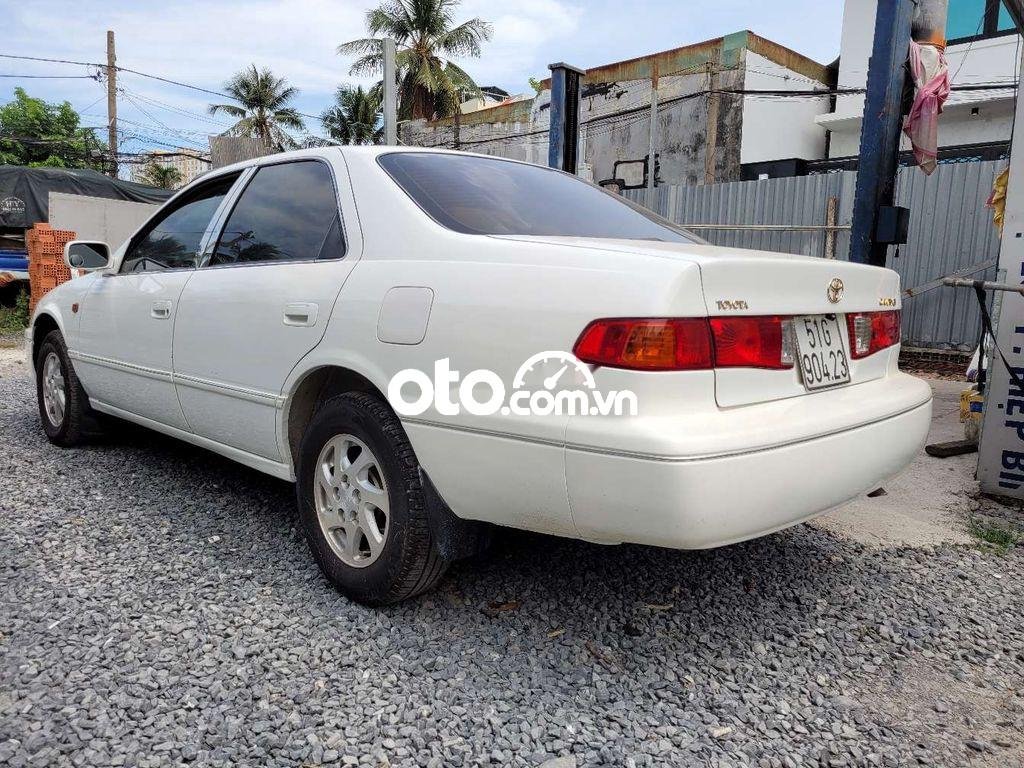 Toyota Camry  2.2L   1998 - Cần bán xe Toyota Camry 2.2L năm 1998, màu trắng, 175tr