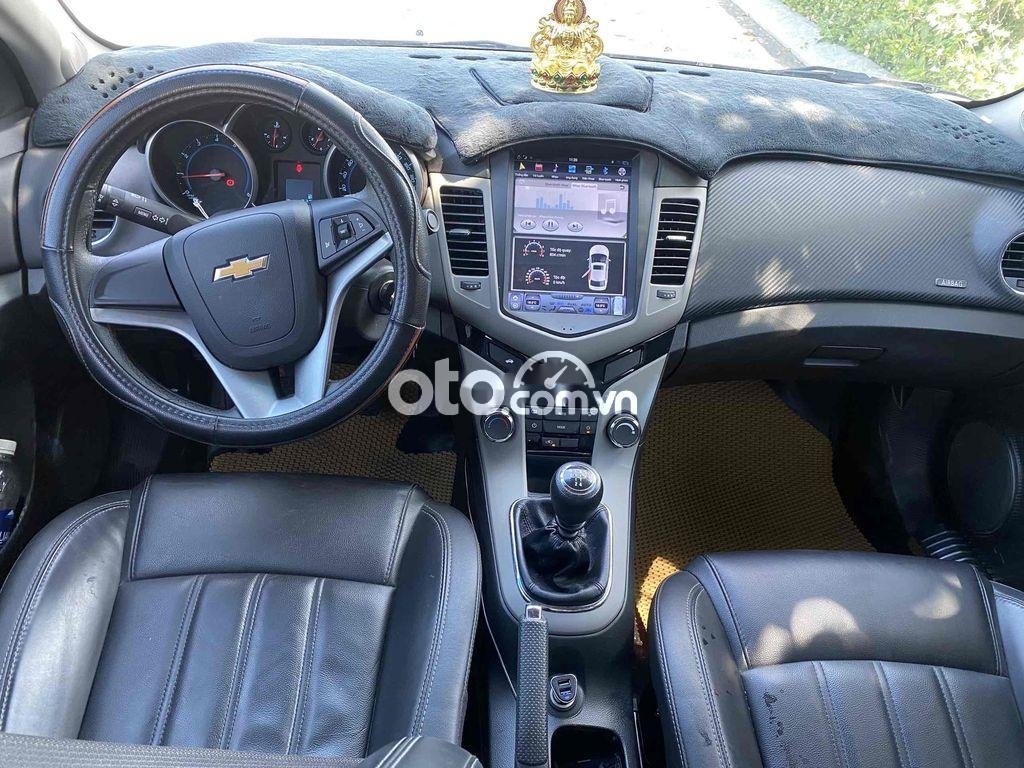 Chevrolet Cruze   LT 2018 - Bán ô tô Chevrolet Cruze LT năm sản xuất 2018, màu trắng