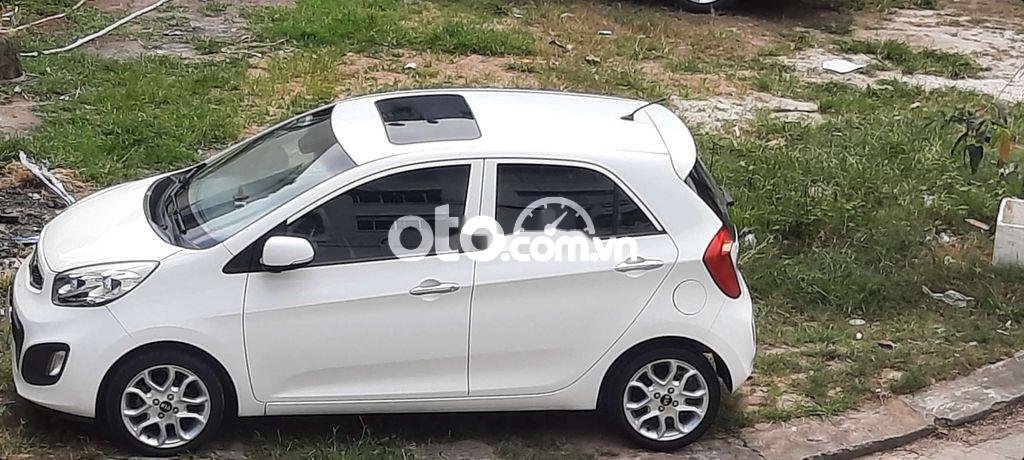 Kia Picanto 2013 - Cần bán xe Kia Picanto 1.0AT sản xuất năm 2013, màu trắng xe gia đình