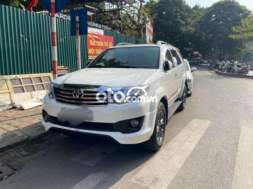 Toyota Fortuner   Sportivo   2014 - Cần bán lại xe Toyota Fortuner Sportivo năm sản xuất 2014, màu trắng