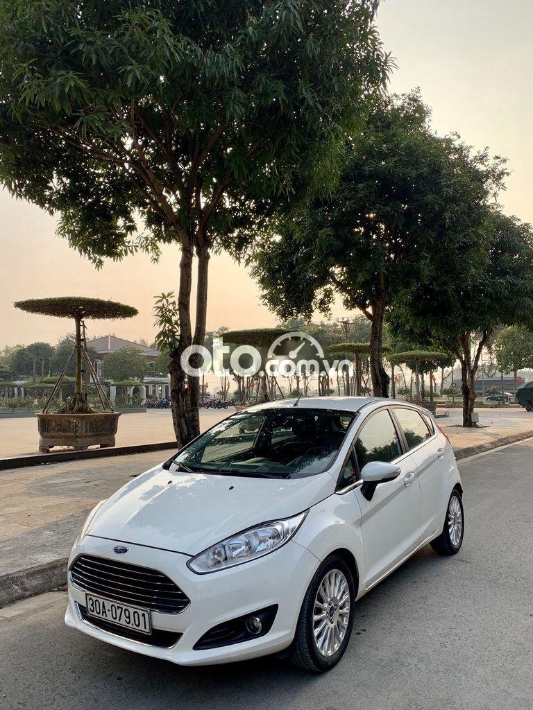 Ford Fiesta  S  2014 - Bán ô tô Ford Fiesta S năm 2014, màu trắng, 345tr