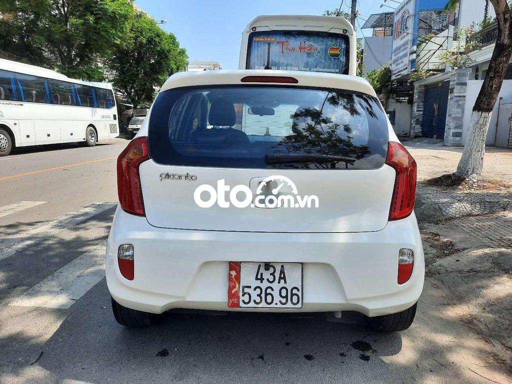 Kia Picanto 2013 - Cần bán xe Kia Picanto 1.0AT sản xuất năm 2013, màu trắng xe gia đình