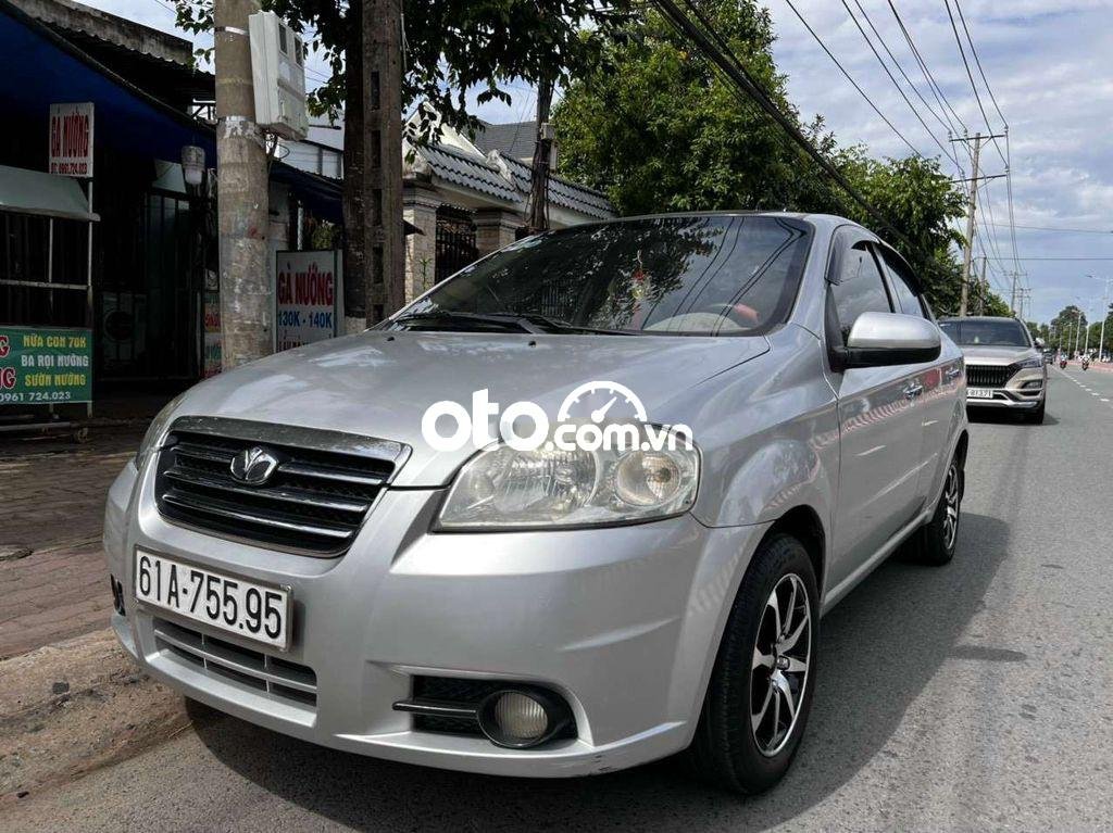 Daewoo Gentra 2009 - Cần bán lại xe Daewoo Gentra sản xuất năm 2009, màu bạc