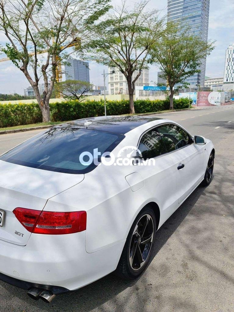 Audi A5 2009 - Bán Audi A5 sản xuất năm 2009, màu trắng, nhập khẩu nguyên chiếc