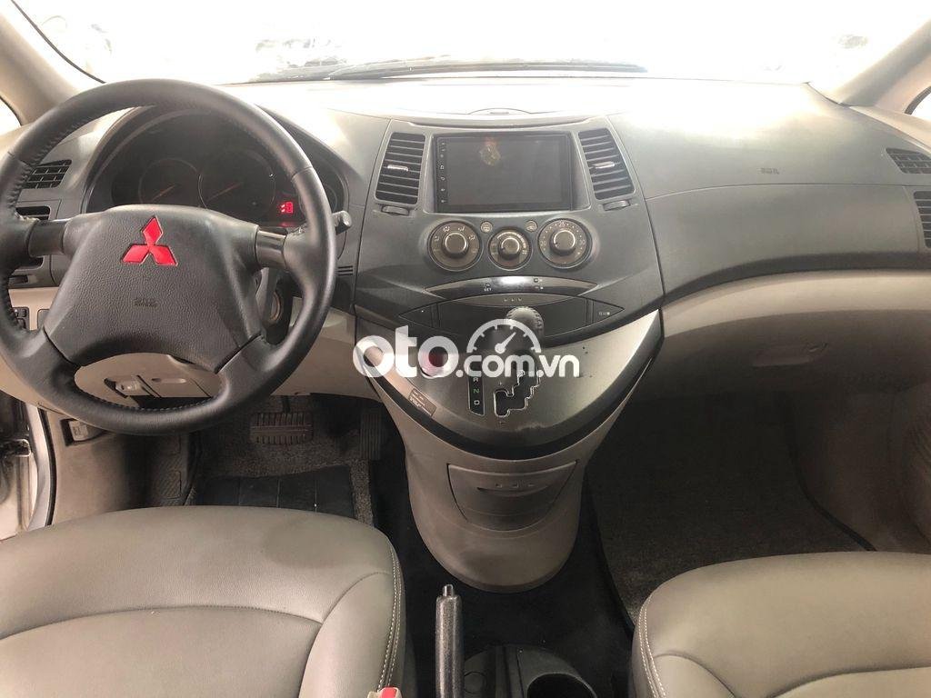 Mitsubishi Grandis 2005 - Bán Mitsubishi Grandis 2.4Mivec năm sản xuất 2005, xe nhập