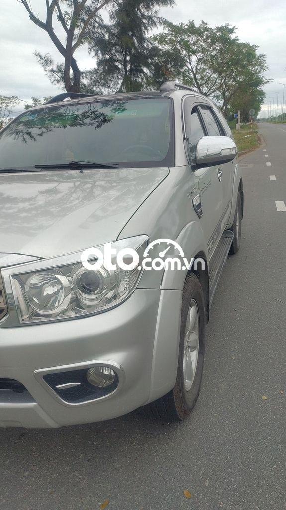 Toyota Fortuner 2009 - Cần bán lại xe Toyota Fortuner 2.7V năm 2009, màu bạc