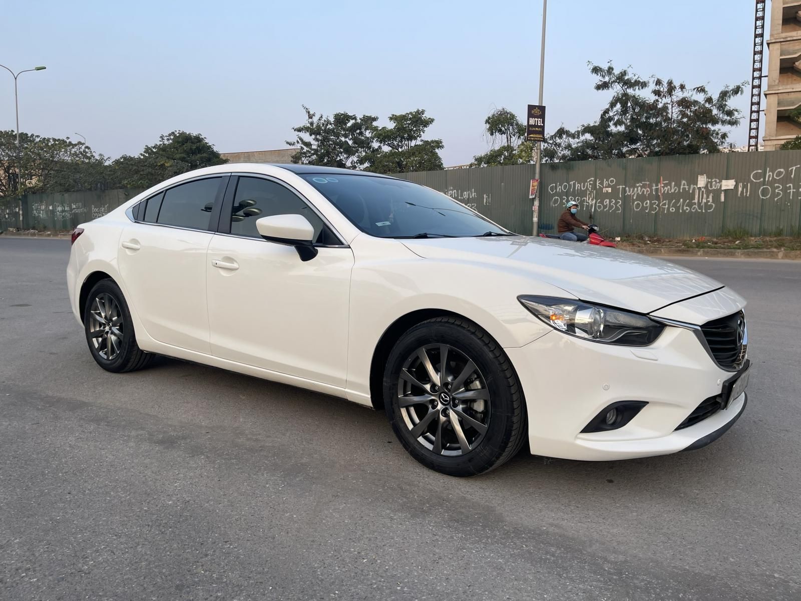 Mazda 6 2014 - Màu trắng, giá tốt