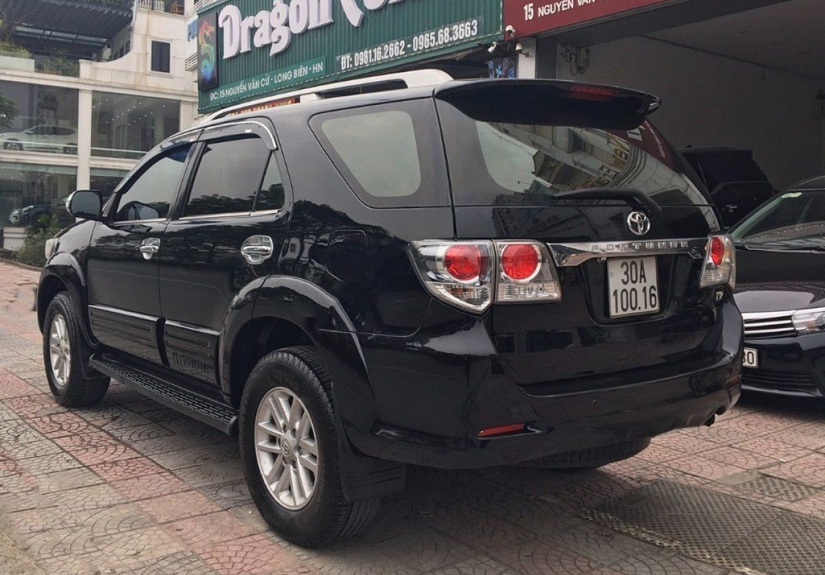 Toyota Fortuner   2.7V   2014 - Cần bán lại xe Toyota Fortuner 2.7V năm sản xuất 2014, màu đen