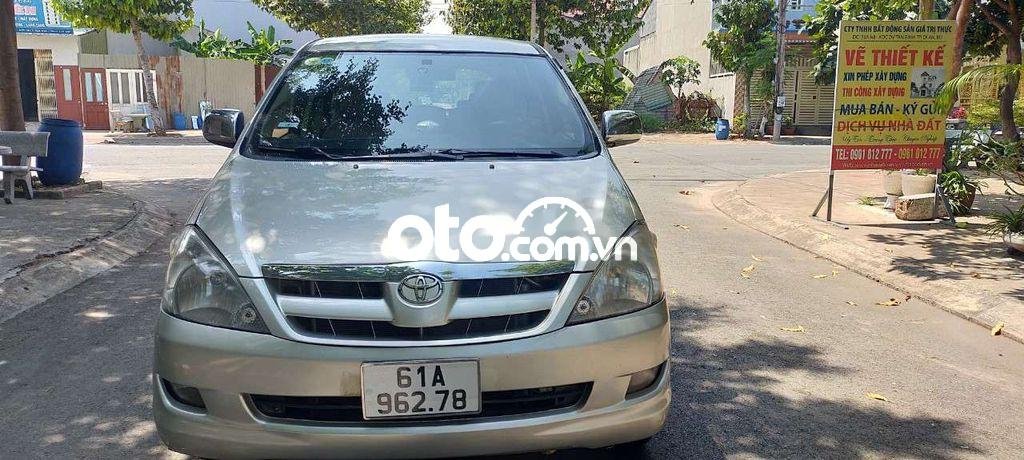 Toyota Innova 2008 - Xe Toyota Innova 2.0G năm sản xuất 2008, màu bạc xe gia đình