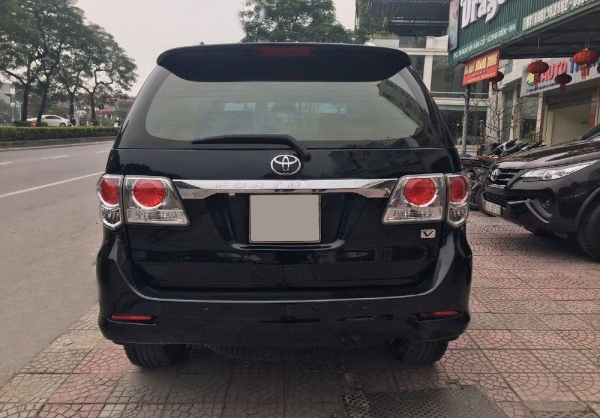 Toyota Fortuner   2.7V   2014 - Cần bán lại xe Toyota Fortuner 2.7V năm sản xuất 2014, màu đen