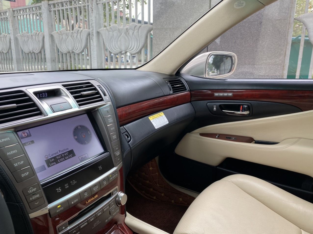 Lexus LS 600 2011 - Trung Sơn Auto cần bán Lexus LS600hL 2011 siêu đẹp