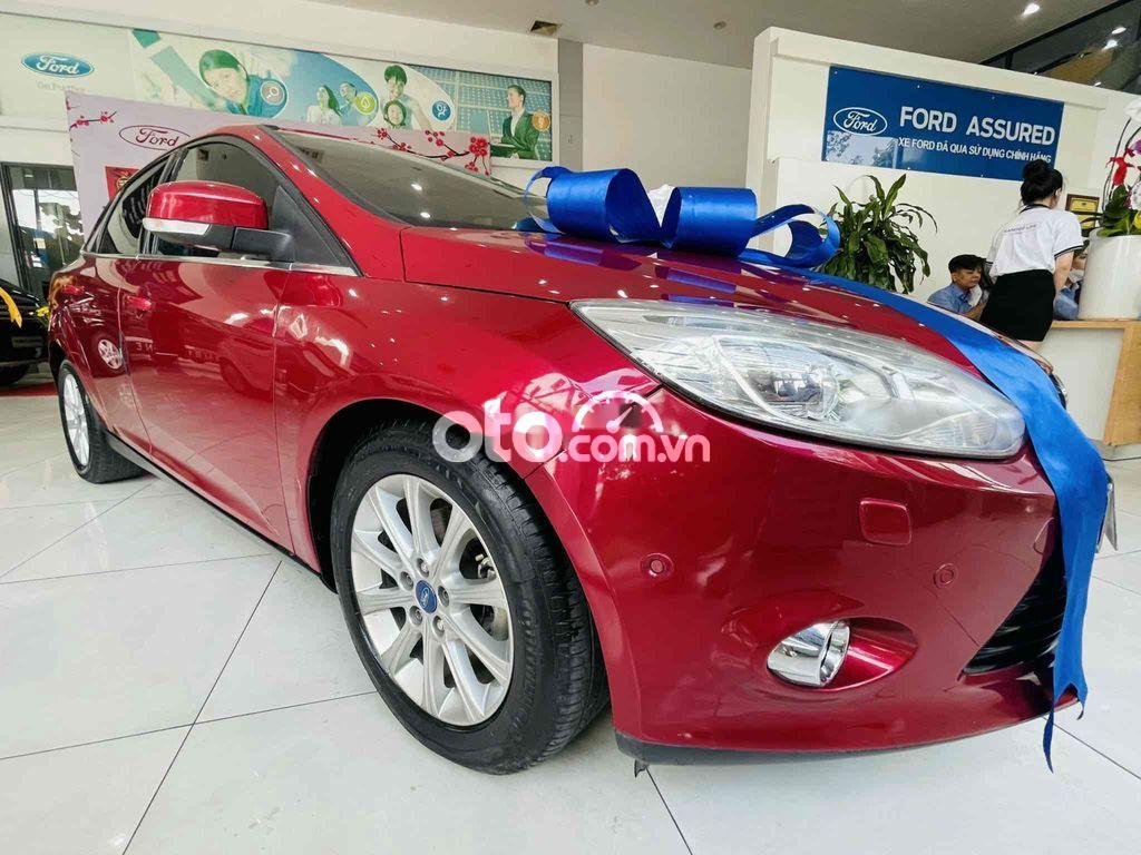 Ford Focus 2015 - Bán Ford Focus Titanium sản xuất năm 2015, màu đỏ