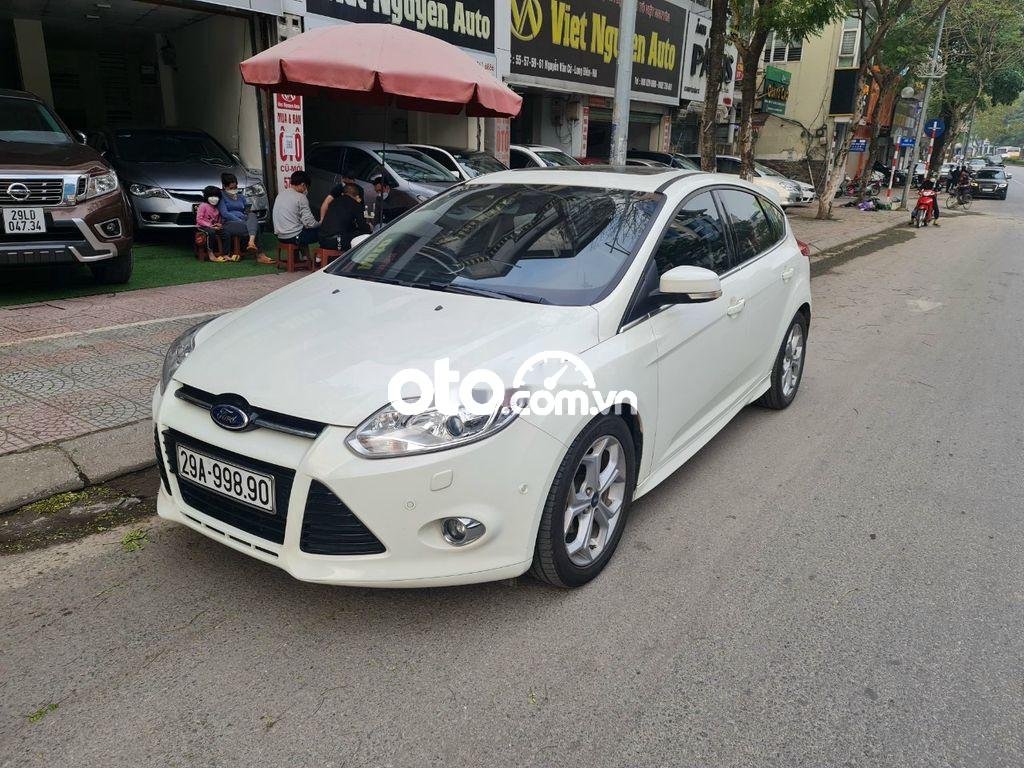 Ford Focus S 1.6L 2013 - Bán Ford Focus 1.6L sản xuất 2013, màu trắng