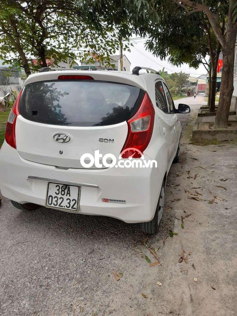 Hyundai Eon 2011 - Bán Hyundai Eon sản xuất 2011, màu trắng, nhập khẩu 