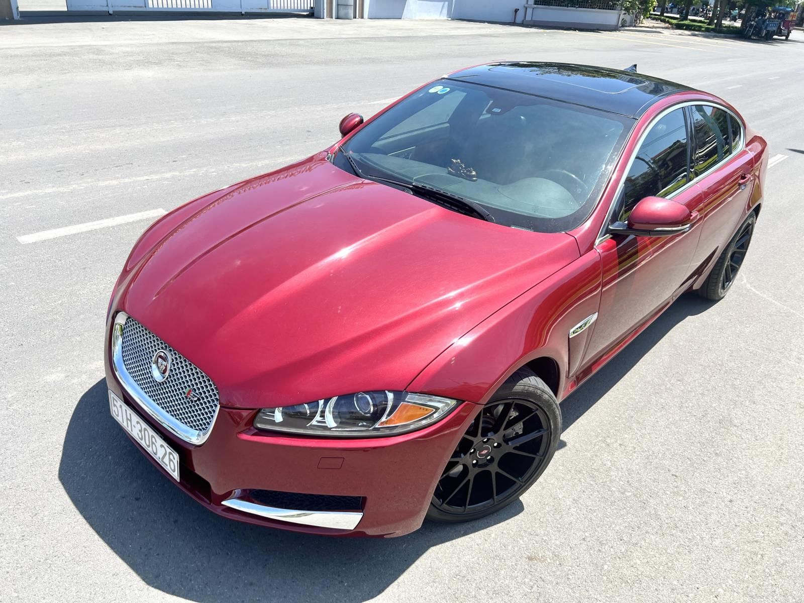 Jaguar XF 2014 - Jaguar XF nhập 2014 full đồ chơi, hai cầu, cửa sổ trời