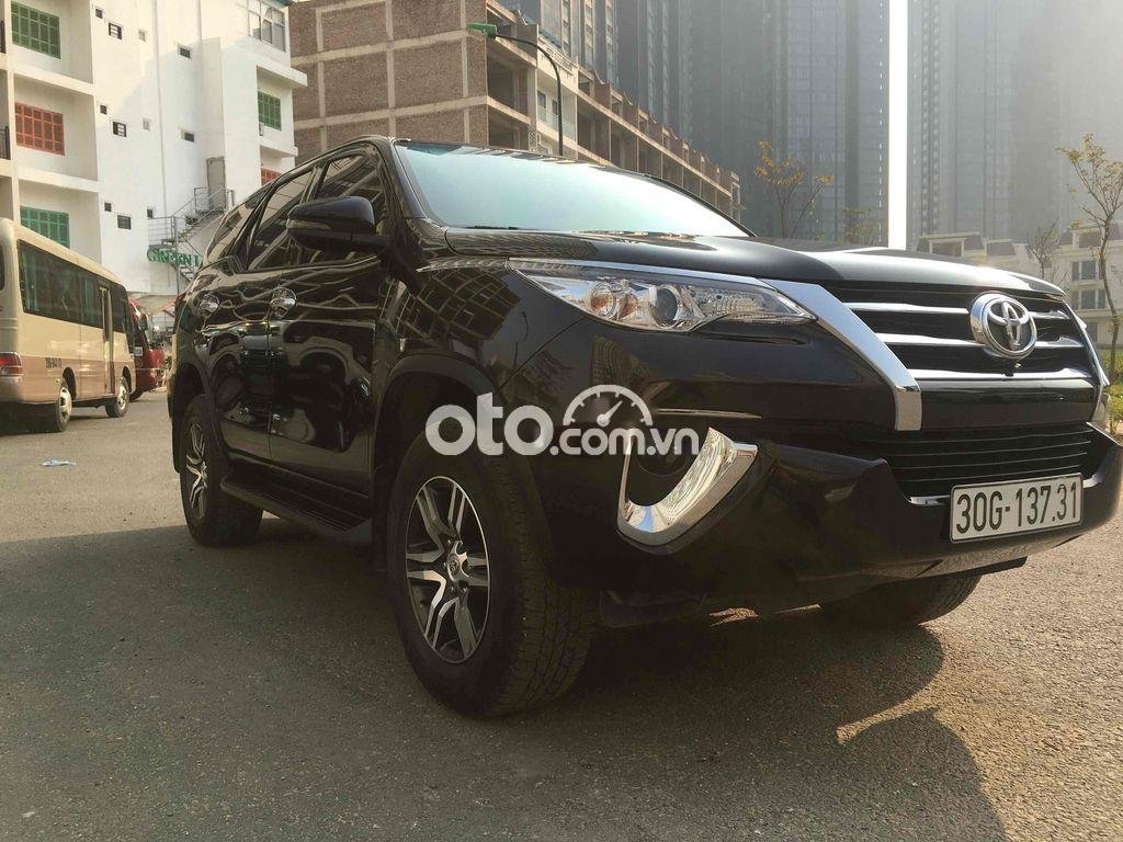 Toyota Fortuner 2020 - Cần bán lại xe Toyota Fortuner 2.4G AT năm sản xuất 2020, màu đen 