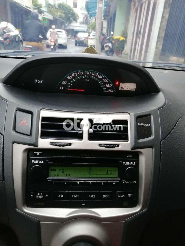 Toyota Yaris 2009 - Cần bán gấp Toyota Yaris 1.3G năm 2009, màu đỏ, nhập khẩu