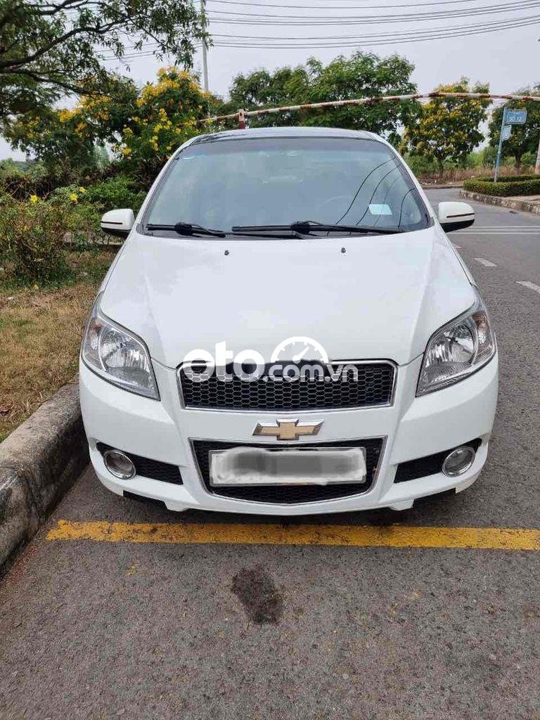 Chevrolet Aveo LTZ 2014 - Cần bán gấp Chevrolet Aveo LTZ năm 2014, màu trắng, nhập khẩu còn mới