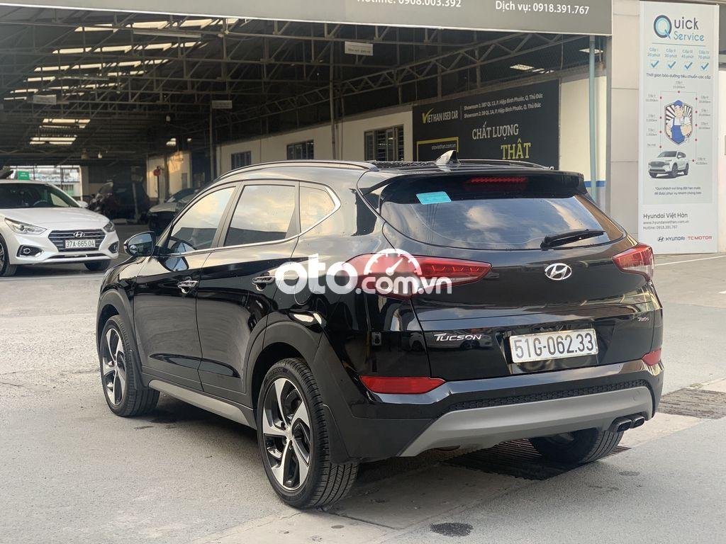 Hyundai Tucson 2018 - Bán Hyundai Tucson 1.6AT Turbo năm 2018, màu đen, cam kết xe chất lượng