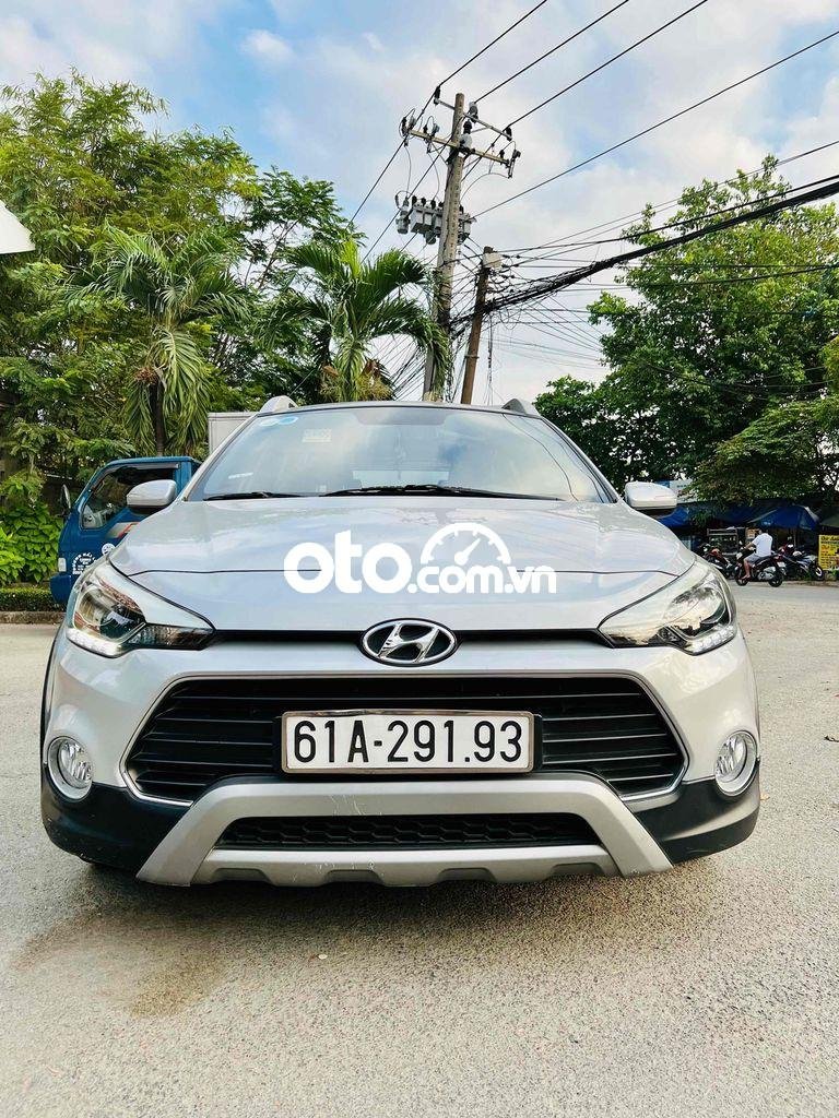 Hyundai VT260 2016 - Bán Hyundai i20 Active 1.4AT sản xuất năm 2016, màu bạc, nhập khẩu, 433 triệu