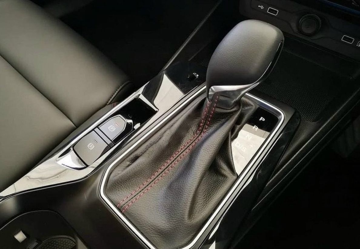 MG   Luxury   2022 - Cần bán MG 5 Luxury sản xuất 2022, màu xám, nhập khẩu nguyên chiếc, giá chỉ 585 triệu