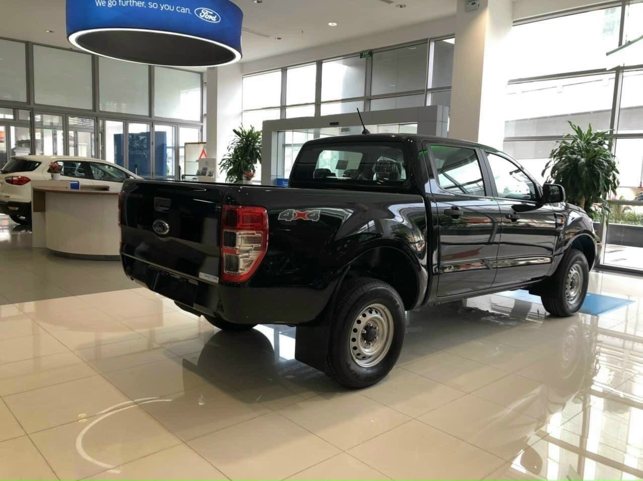 Ford Ranger 2022 - Hà giang bán Ford Ranger XL 2 cầu 2022, màu đen, giá tốt nhất, giảm 50% thuế, vay 80%. Đặt ngay. Số lượng xe có hạn