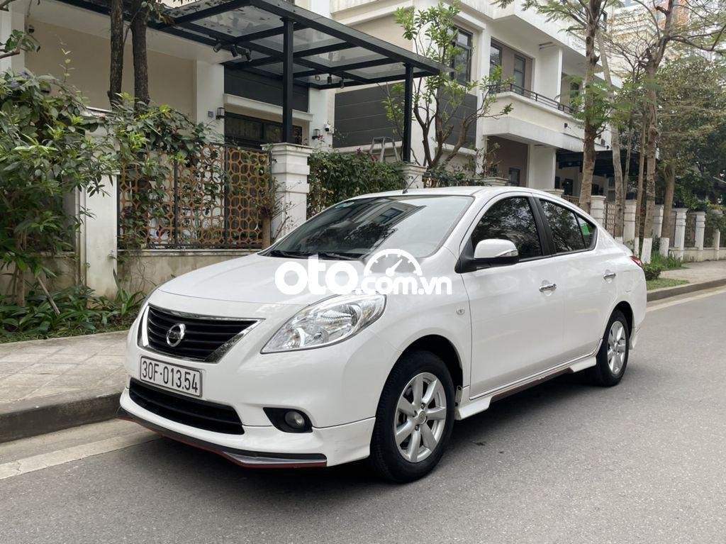 Nissan Sunny XV Premium S 2017 - Bán Nissan Sunny XV Premium S sản xuất 2017, màu trắng, nhập khẩu