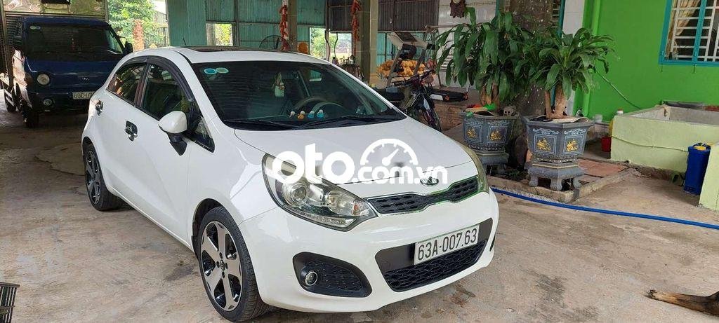 Kia Rio 2012 - Bán ô tô Kia Rio 1.4AT Hatchback năm 2012, màu trắng, nhập khẩu, giá chỉ 342 triệu