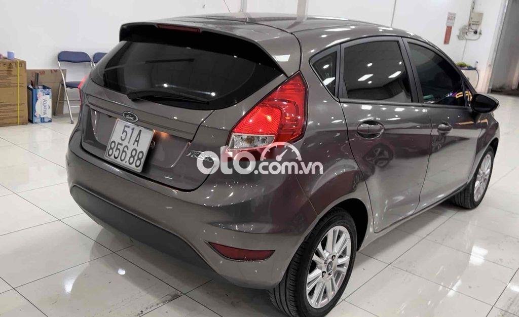 Ford Fiesta 2015 - Cần bán Ford Fiesta 1.6AT sản xuất 2015, nhập khẩu nguyên chiếc