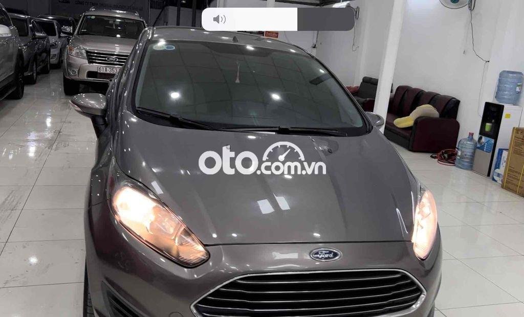 Ford Fiesta 2015 - Cần bán Ford Fiesta 1.6AT sản xuất 2015, nhập khẩu nguyên chiếc