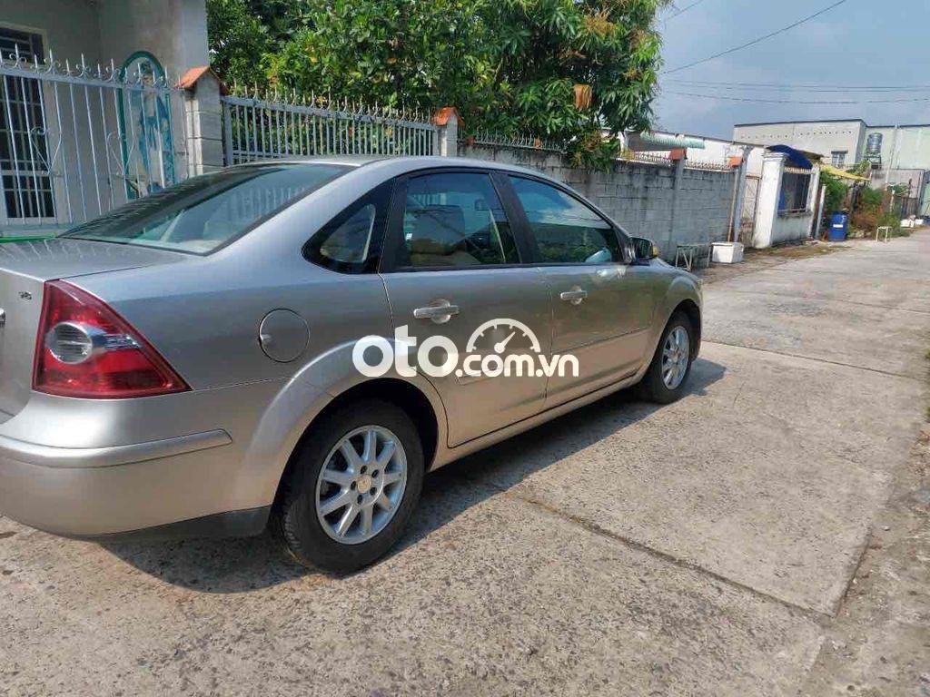 Ford Focus 2009 - Bán Ford Focus 1.6L, màu vàng cát, năm 2009