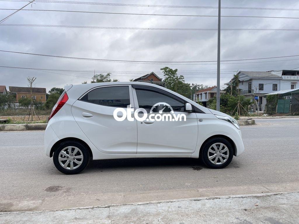 Hyundai Eon 2011 - Bán Hyundai Eon sản xuất 2011, màu trắng, xe nhập, 152 triệu